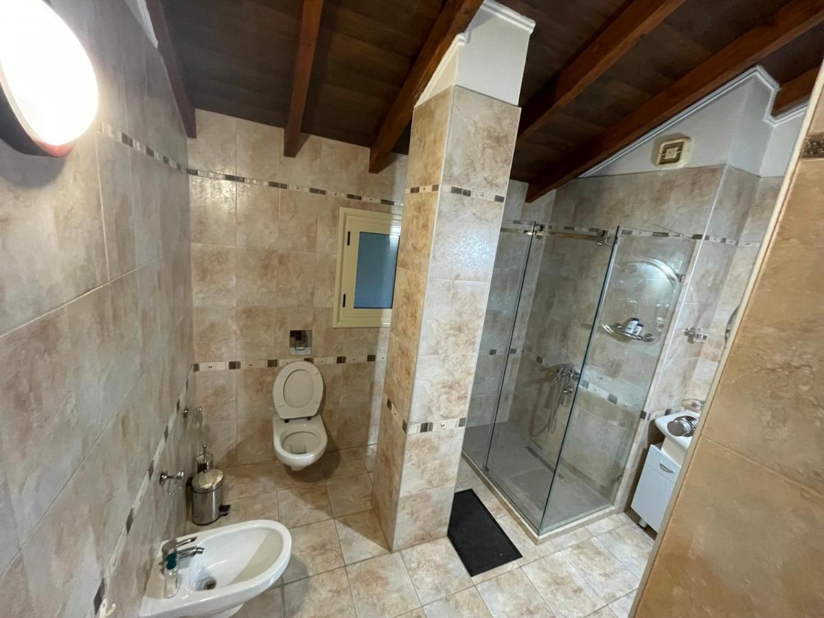 Vila Zahaj Vlorë Exteriör bild