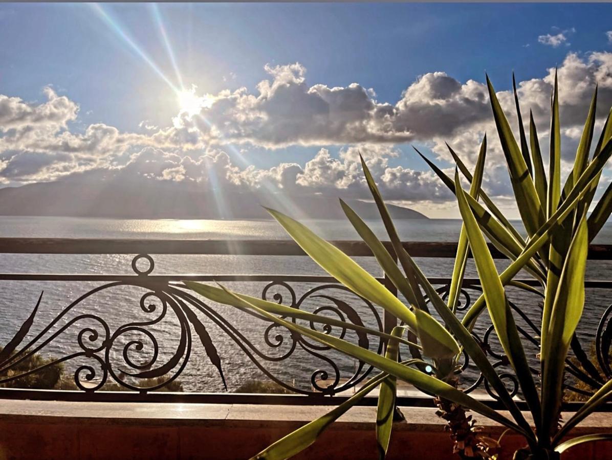 Vila Zahaj Vlorë Exteriör bild